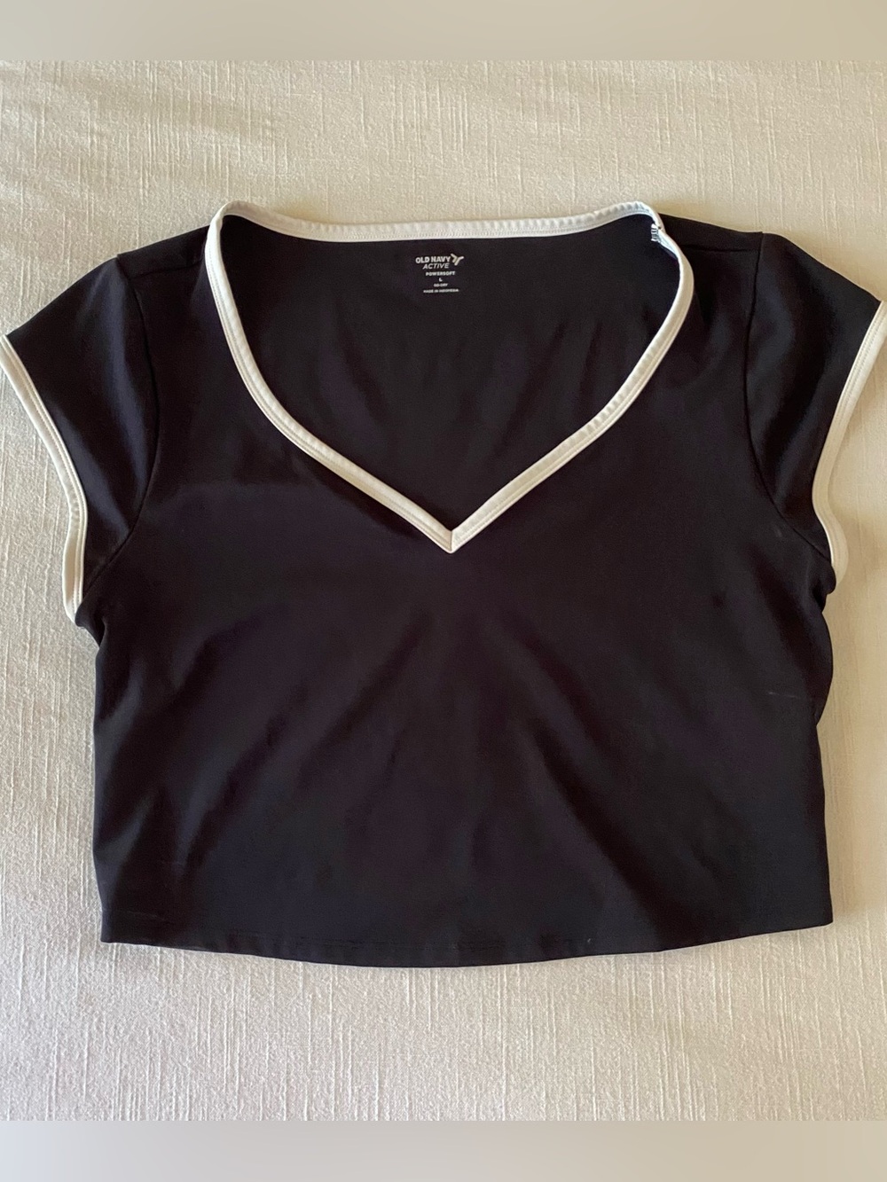 Old Navy Powersoft Black and White Trim Athletic Crop Top